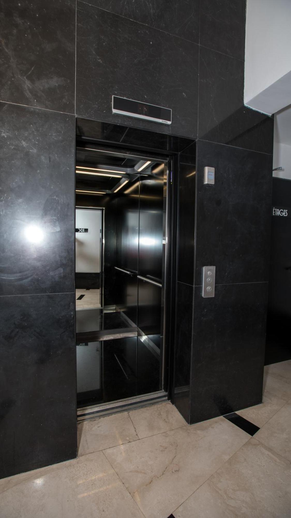 Haut Standing 2-Bedroom Apartment In Gauthier Kazablanka Dış mekan fotoğraf